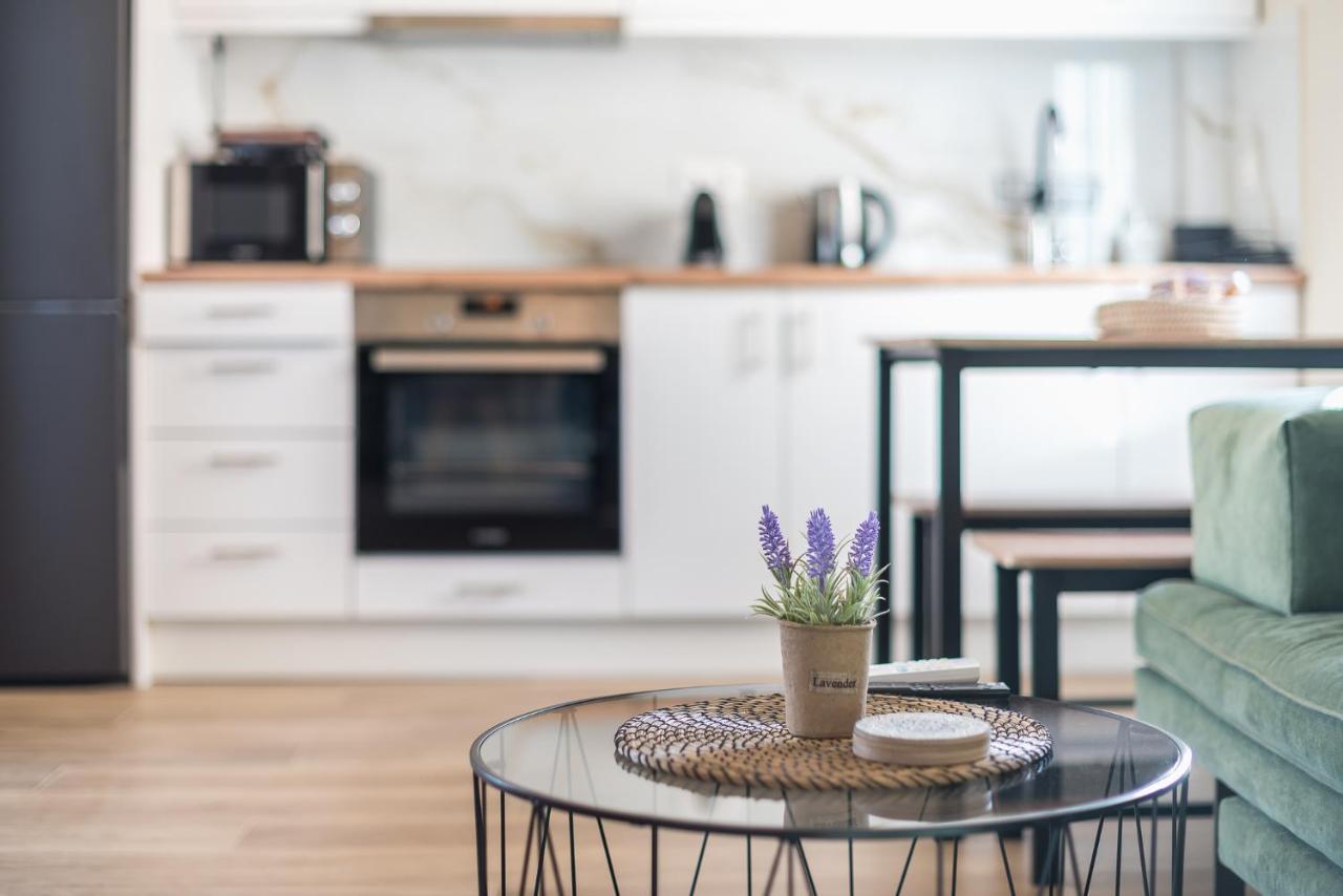Attiki Metro Top Floor By Greece Apartment 雅典 外观 照片
